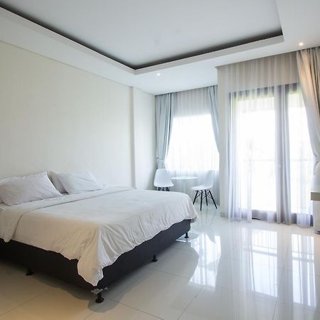 Soraya Apartment Seminyak Buitenkant foto