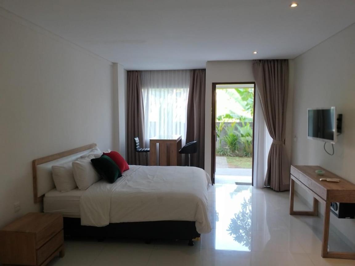 Soraya Apartment Seminyak Buitenkant foto